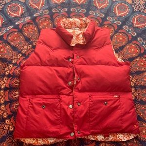 American Eagle Puffer Vest